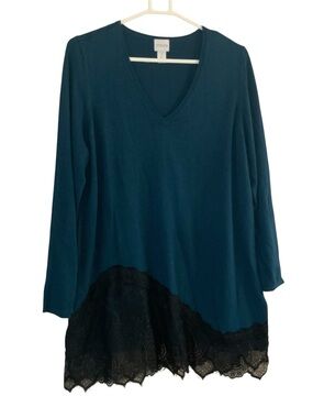 NIC+ZOE Teal V-Neck Long Sleeve Tunic with Black Lace Trim